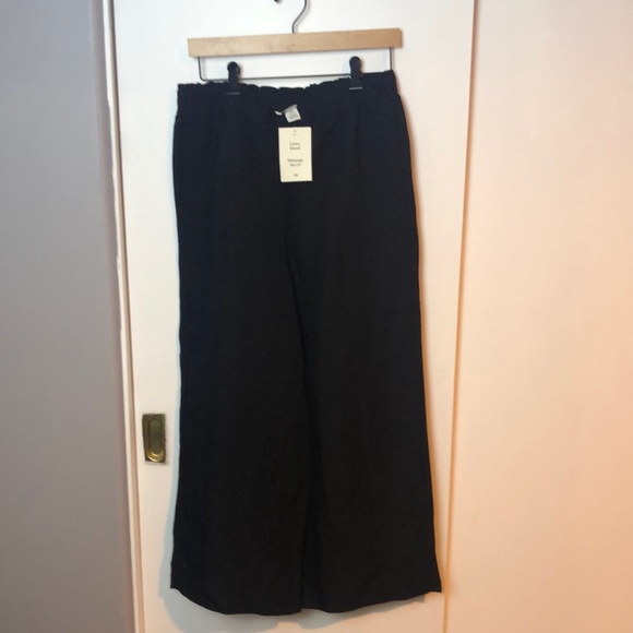 H&M Pants - NWT H&M linen blend US Med. Black, paper bag waist, wide legged, career pants